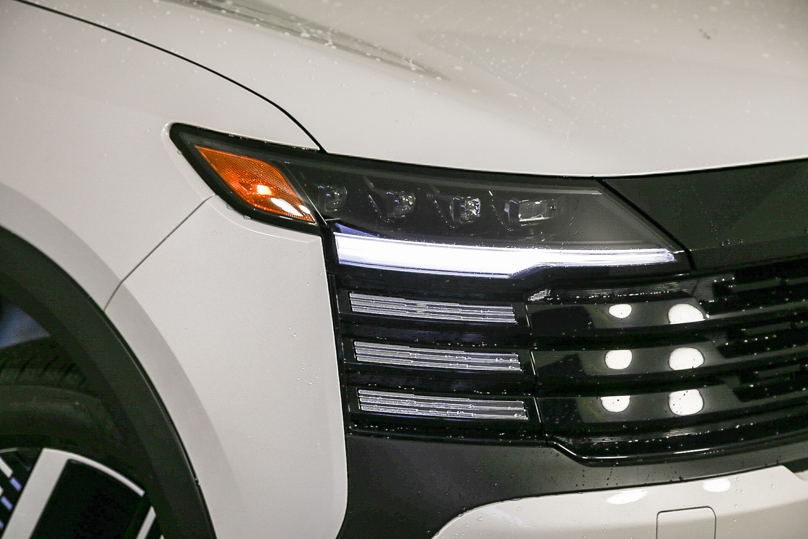 2026 Nissan Kicks SV photo 2