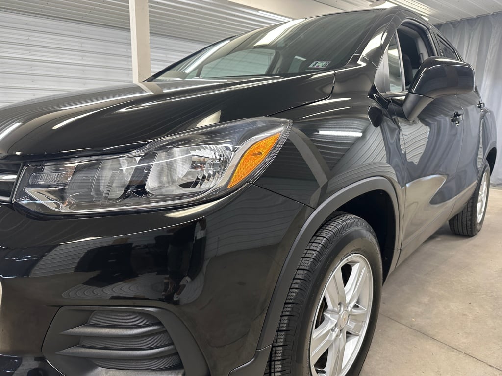 2022 Chevrolet Trax LS photo 25