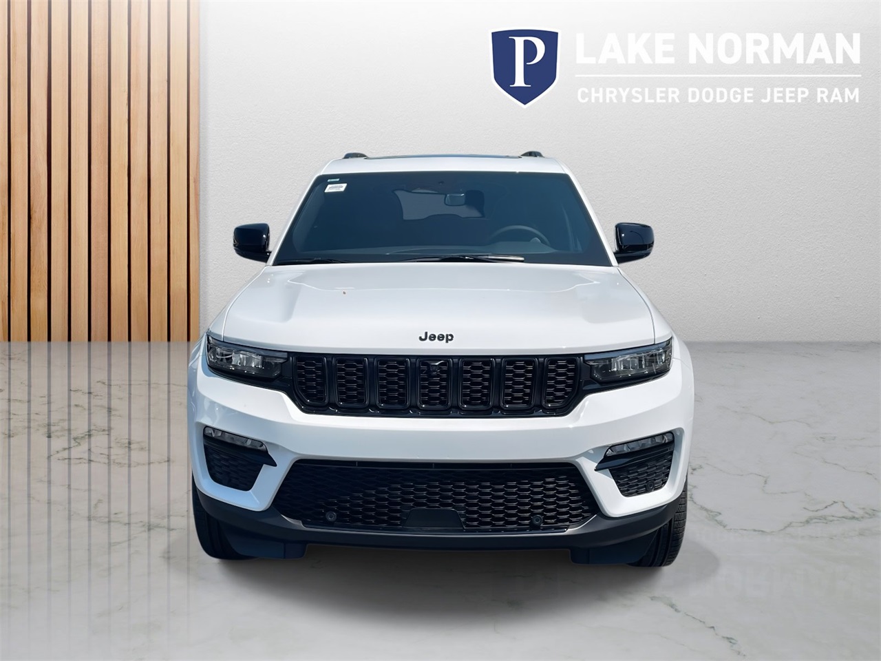 2025 Jeep Grand Cherokee Limited photo 3