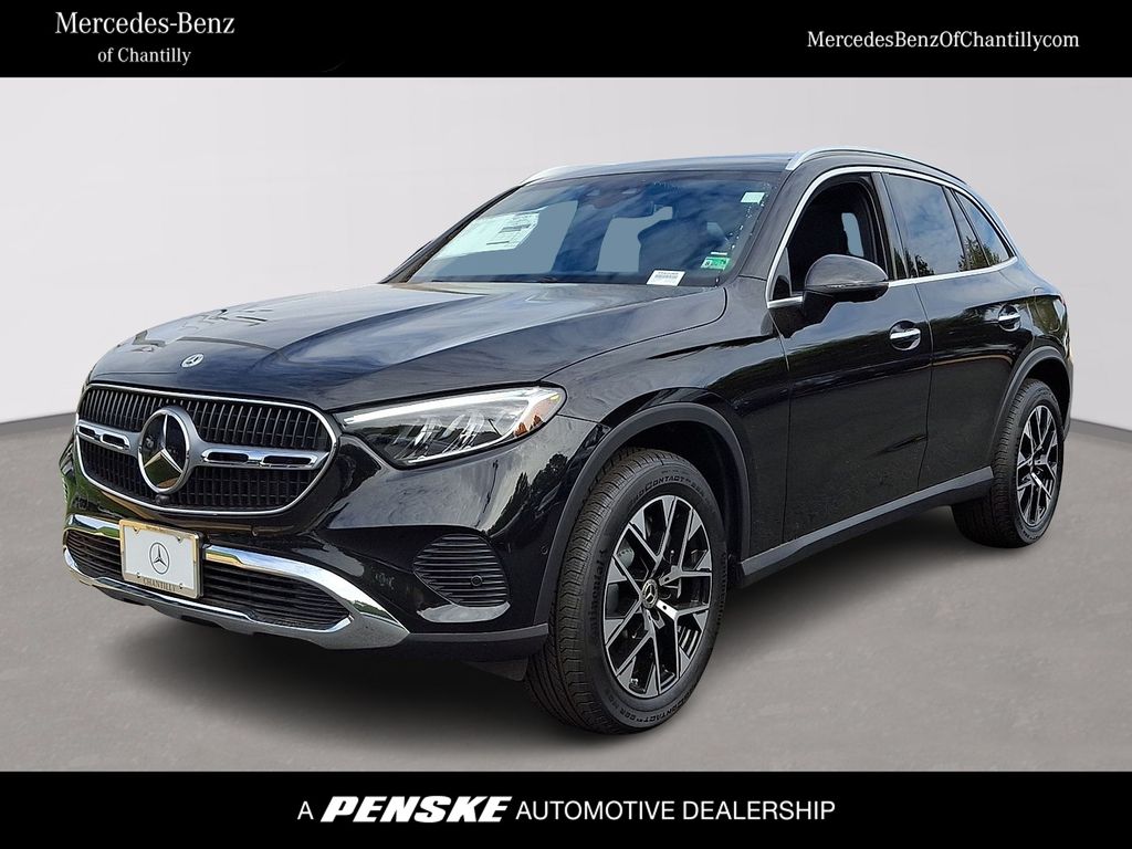 2026 Mercedes-Benz GLC Base's photo