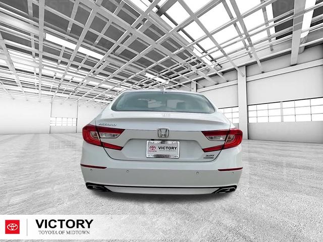2022 Honda Accord Touring 2.0T photo 4