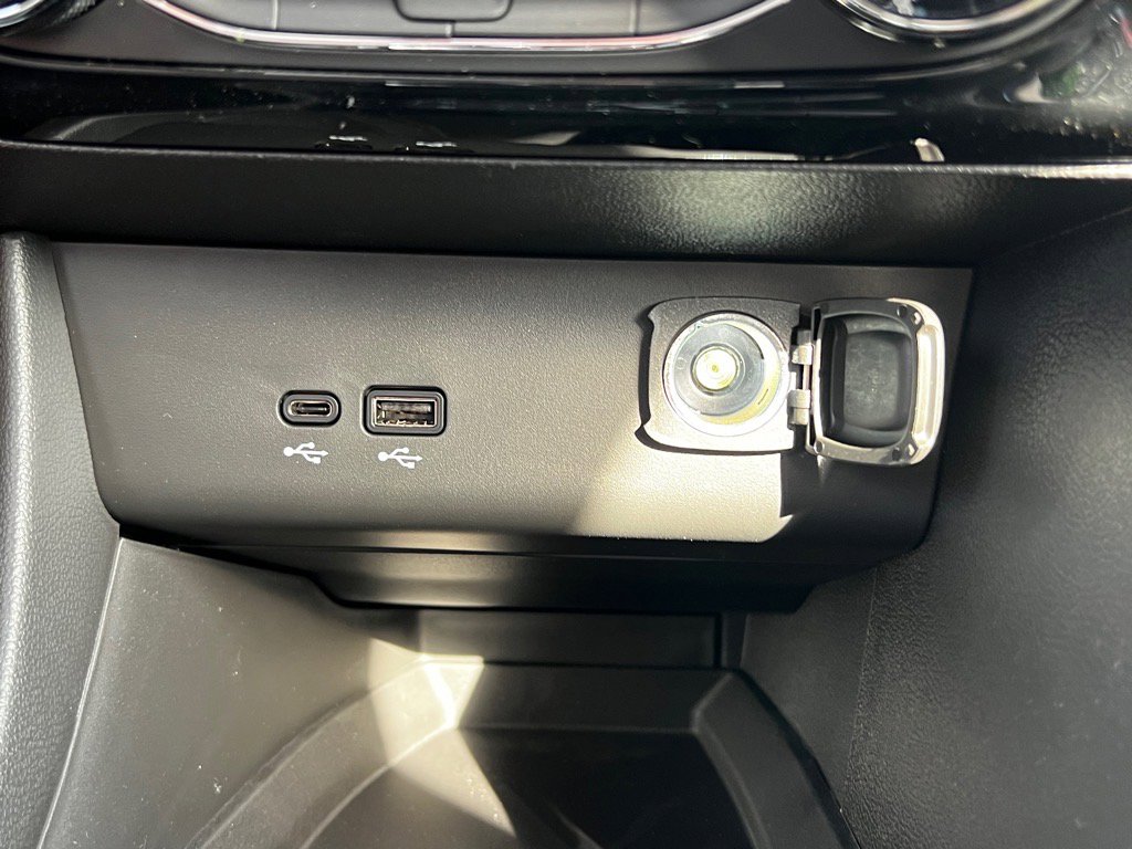 2026 Buick Encore GX Sport Touring photo 3