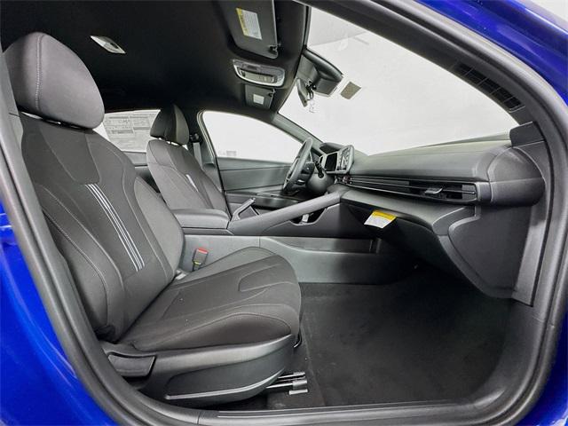 2025 Hyundai Elantra SEL Sport photo 33