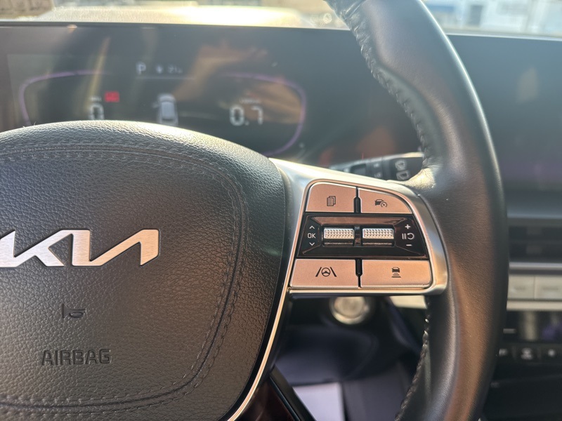 2024 Kia Telluride S photo 24