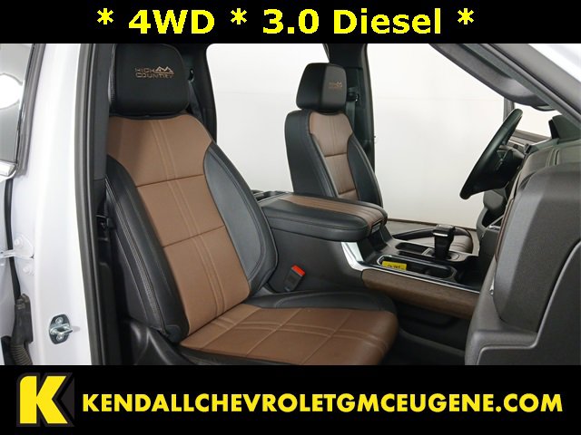 2023 Chevrolet Silverado 1500 High Country photo 18