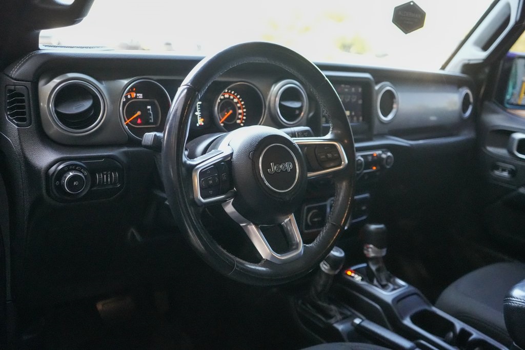 2019 Jeep Wrangler Unlimited Sahara photo 18