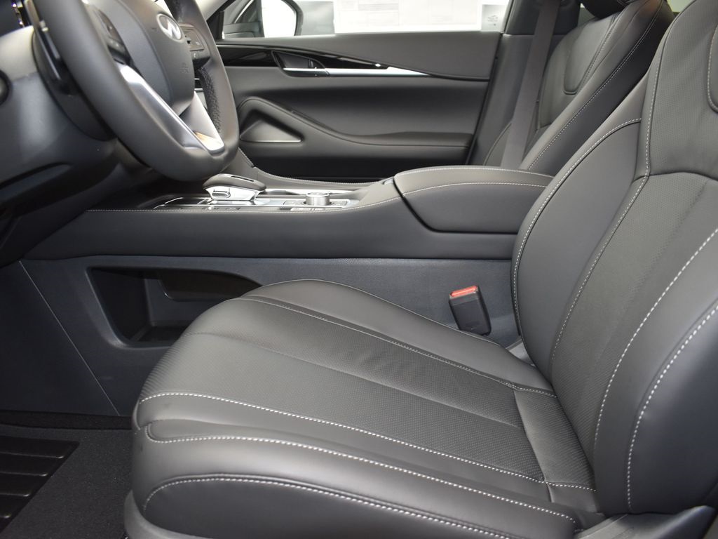 2025 Infiniti QX60 Pure photo 11