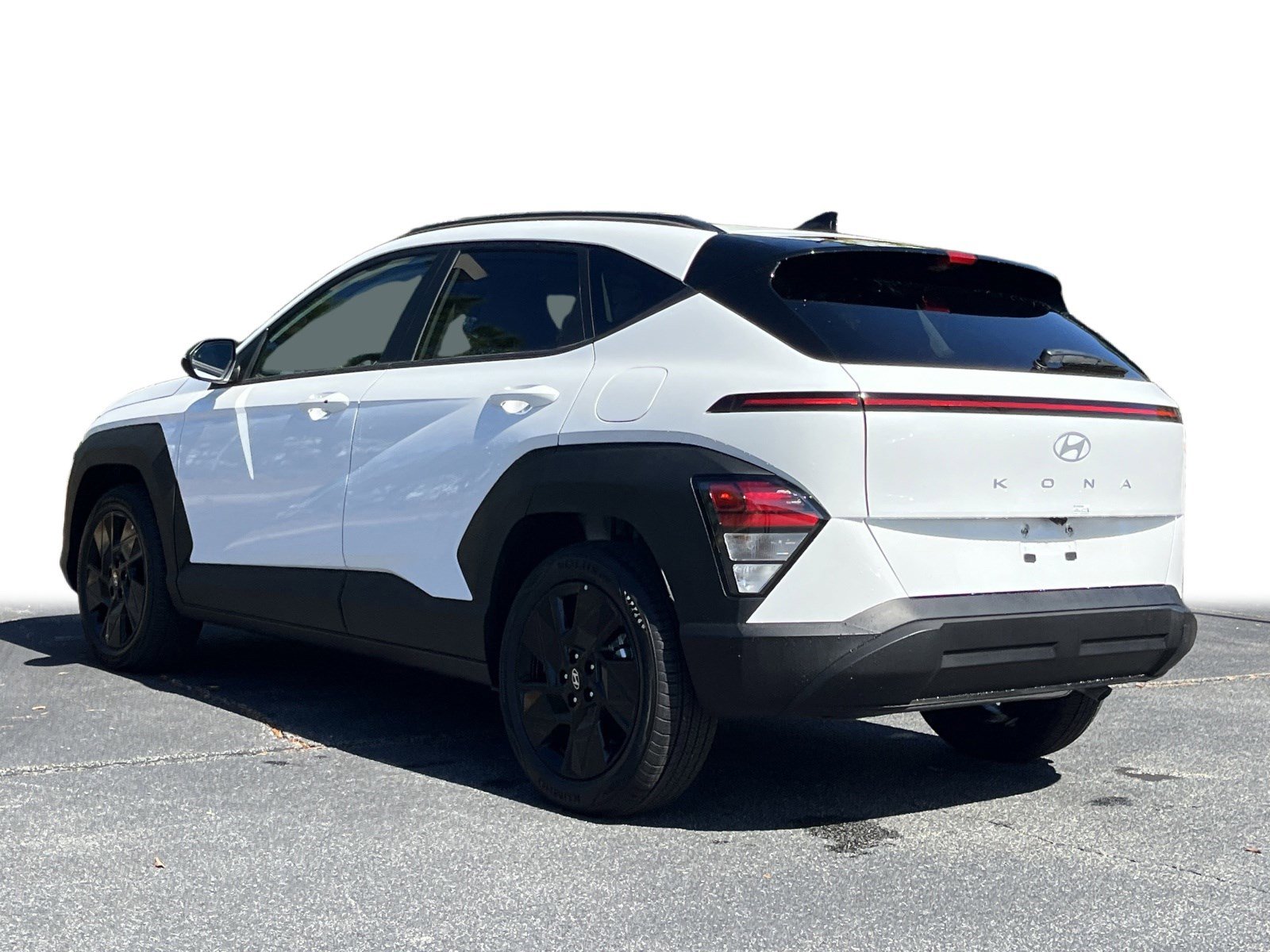 2026 Hyundai Kona SEL photo 3