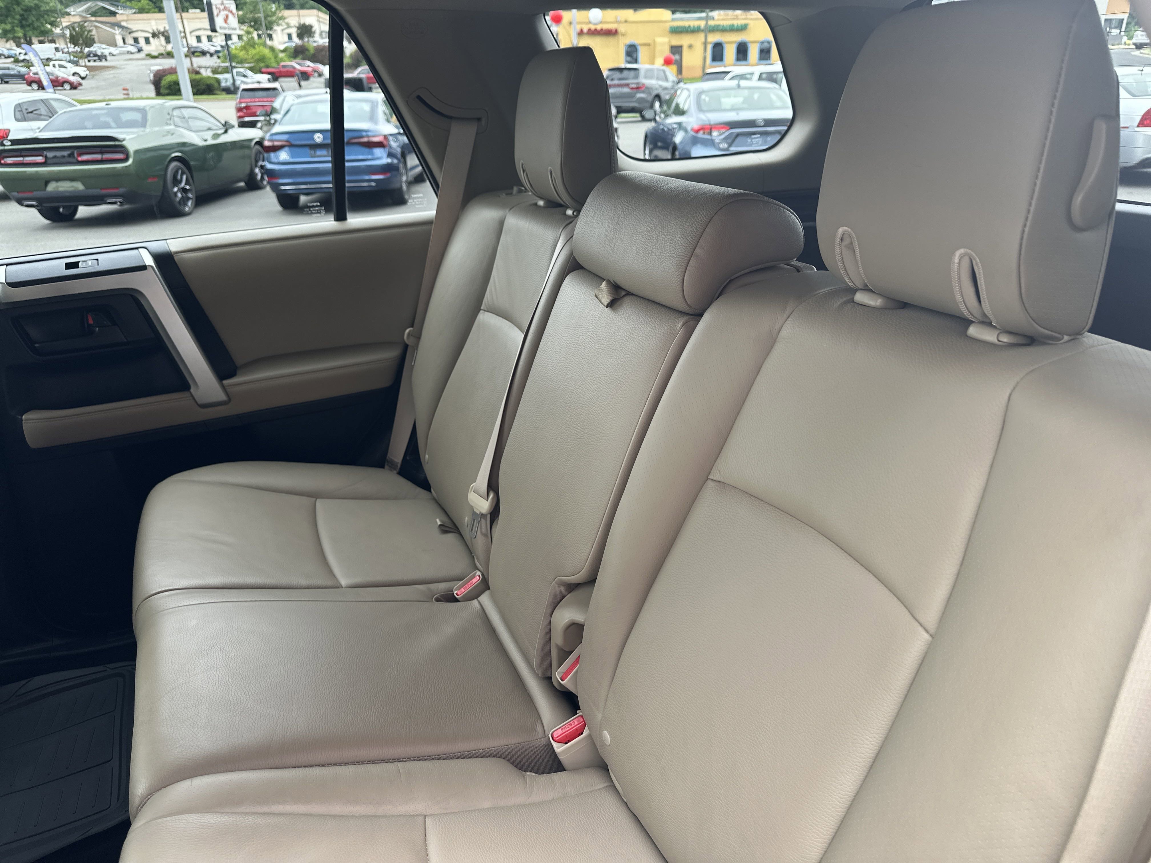 2011 Toyota 4Runner SR5 photo 12