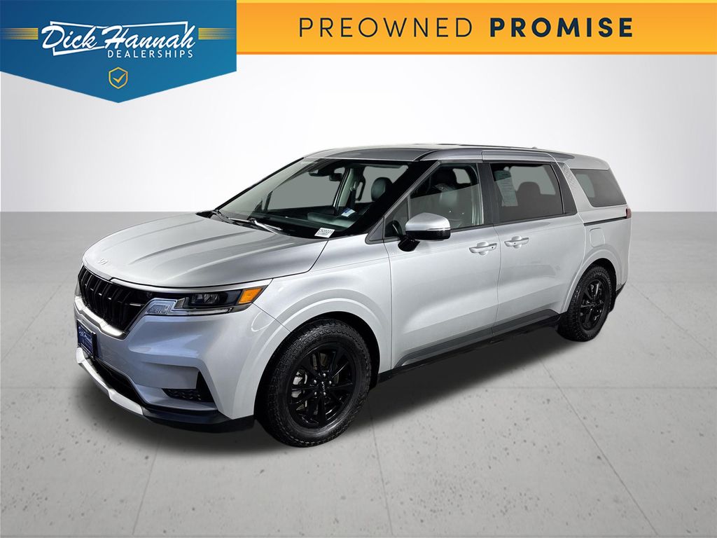 2023 Kia Carnival LX Seat Pkg's photo