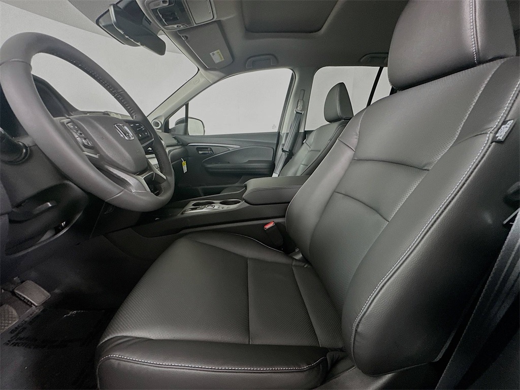 2025 Honda Ridgeline RTL photo 10