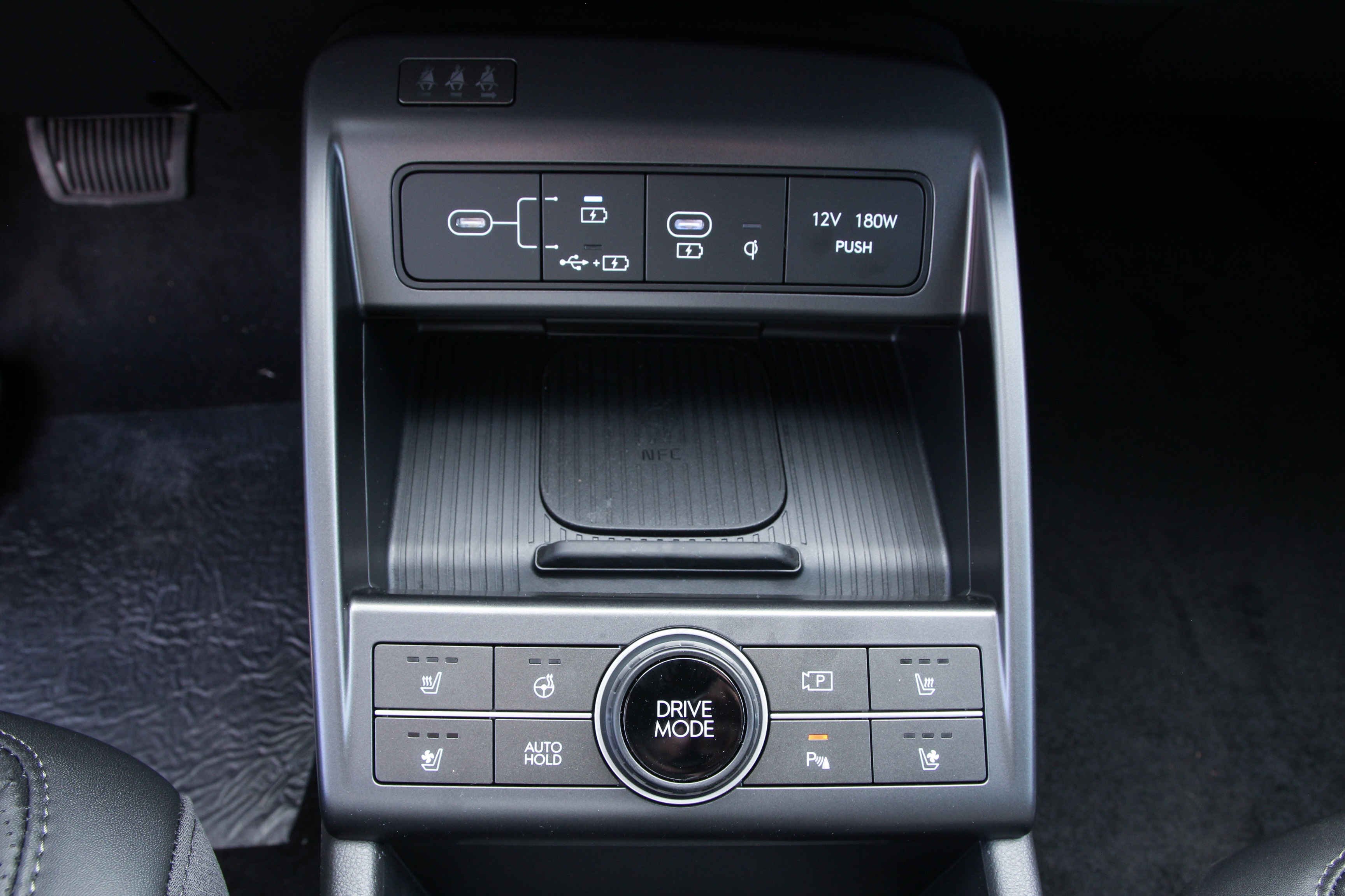 2026 Hyundai Kona Limited photo 9