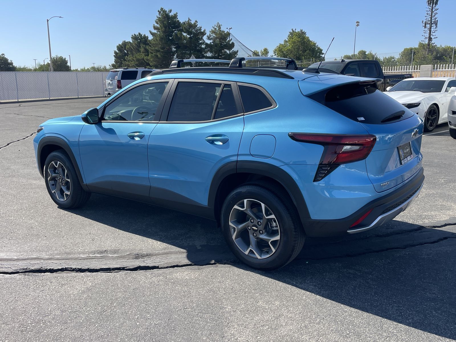 2025 Chevrolet Trax LT photo 3