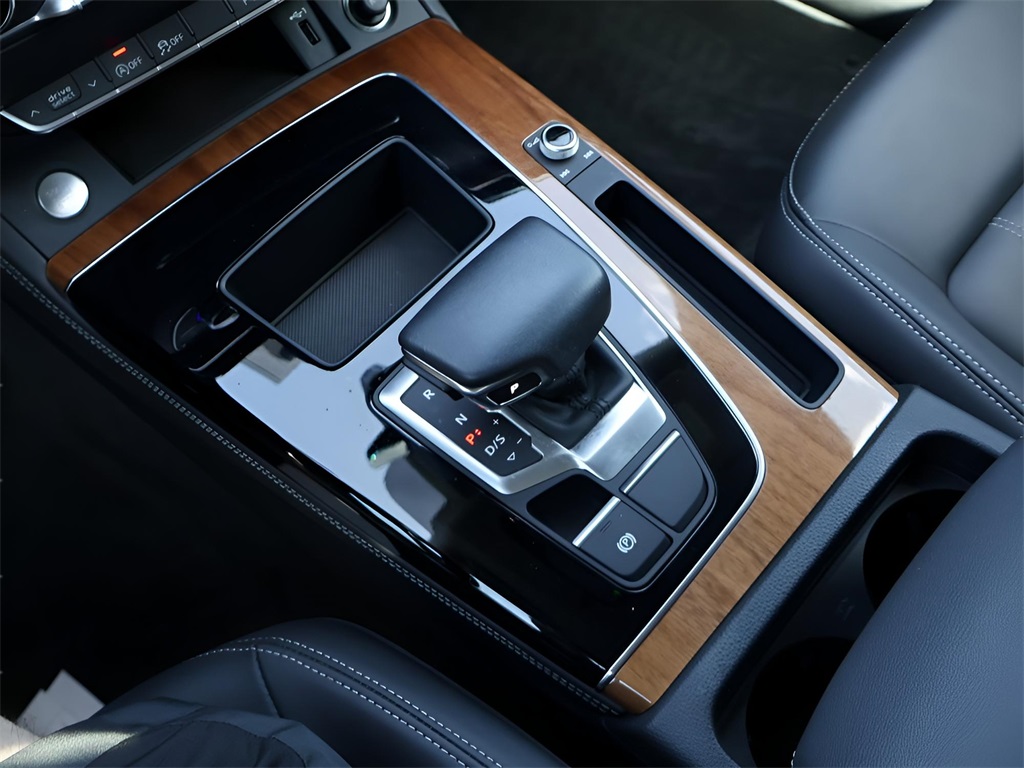 2023 Audi Q5 40 Premium Plus photo 28