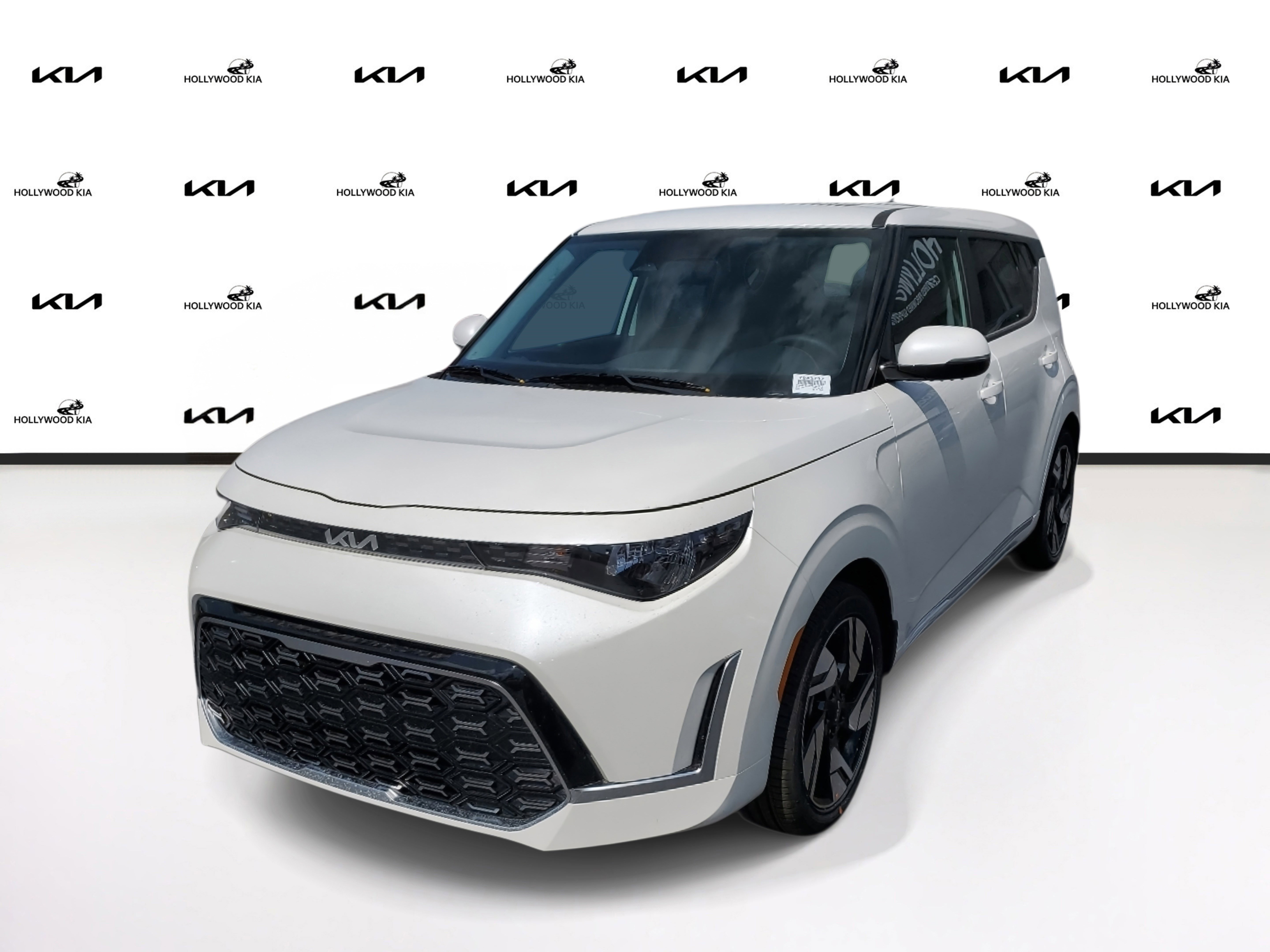 2025 Kia Soul GT-Line photo 4