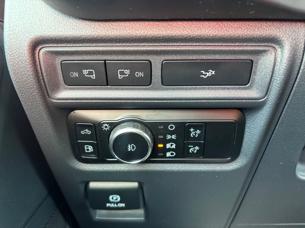 2024 Ford F-150 XLT photo 21