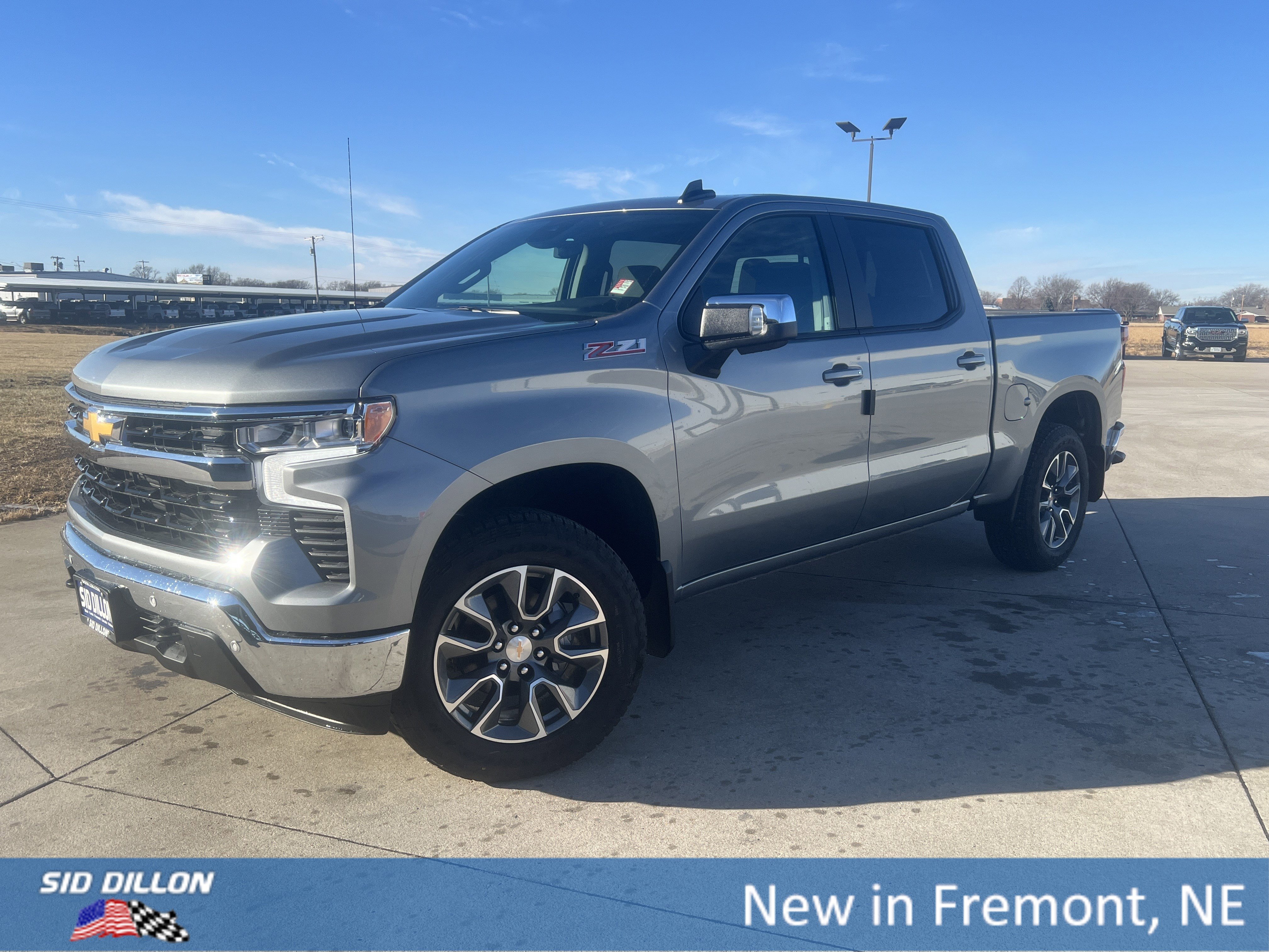 2026 Chevrolet Silverado LT's photo