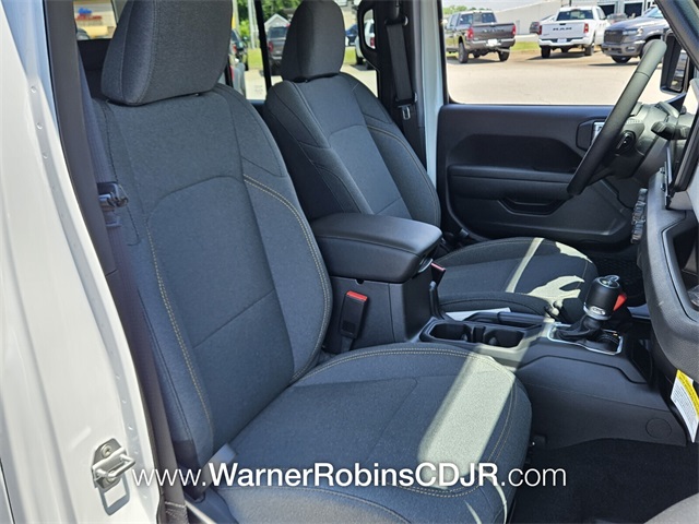 2025 Jeep Gladiator Sport S photo 13