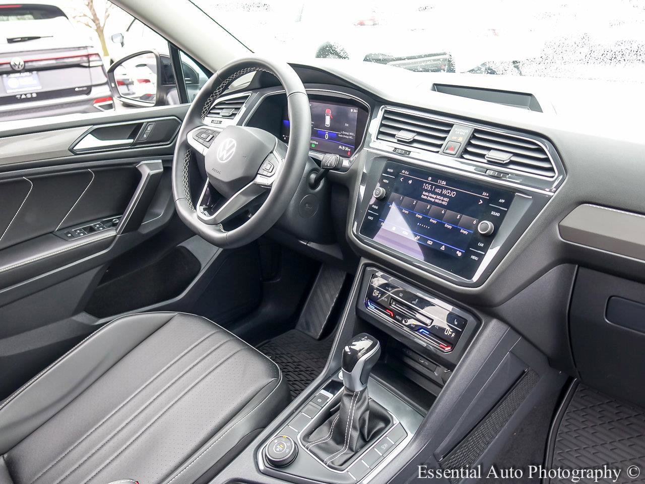 2023 VOLKSWAGEN TIGUAN - Image 21