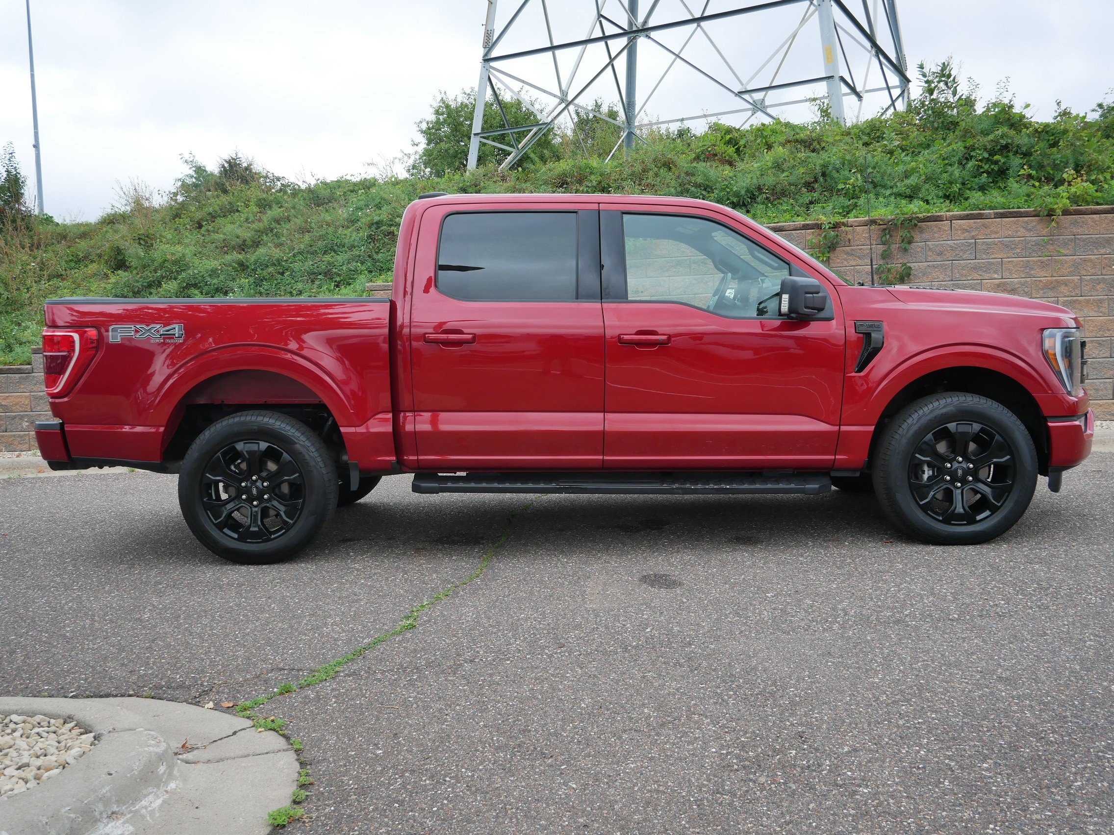 2022 Ford F-150 XLT photo 7