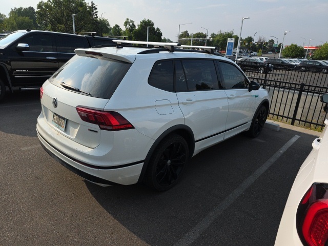 2021 Volkswagen Tiguan SE R-Line Black photo 2
