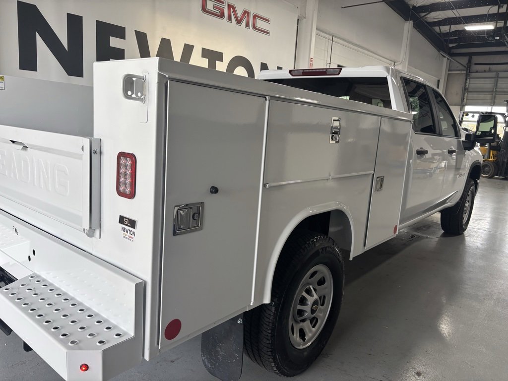 2024 Chevrolet Silverado 3500HD photo 3