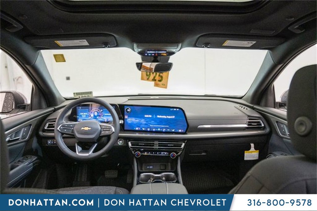 2026 Chevrolet Traverse photo 3