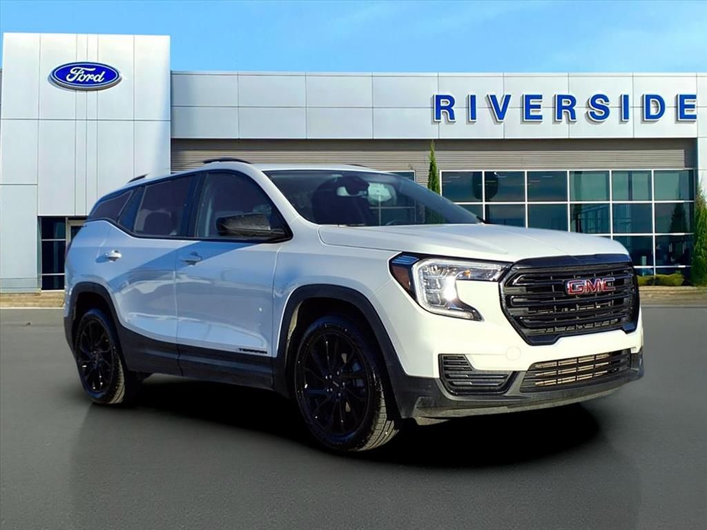 2023 GMC Terrain SLE's photo