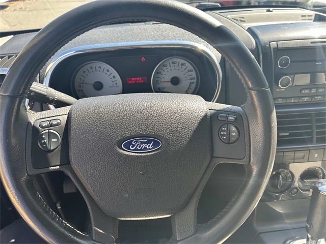 2008 Ford Explorer Sport Trac XLT photo 13