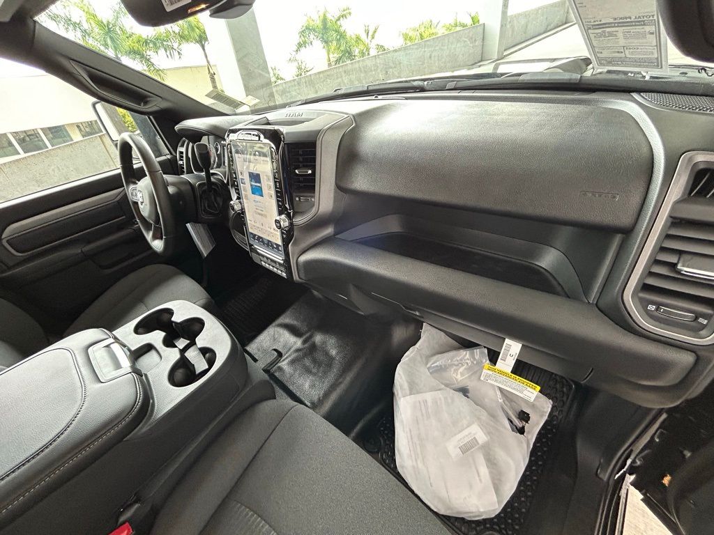 2024 Ram 3500 Tradesman photo 5