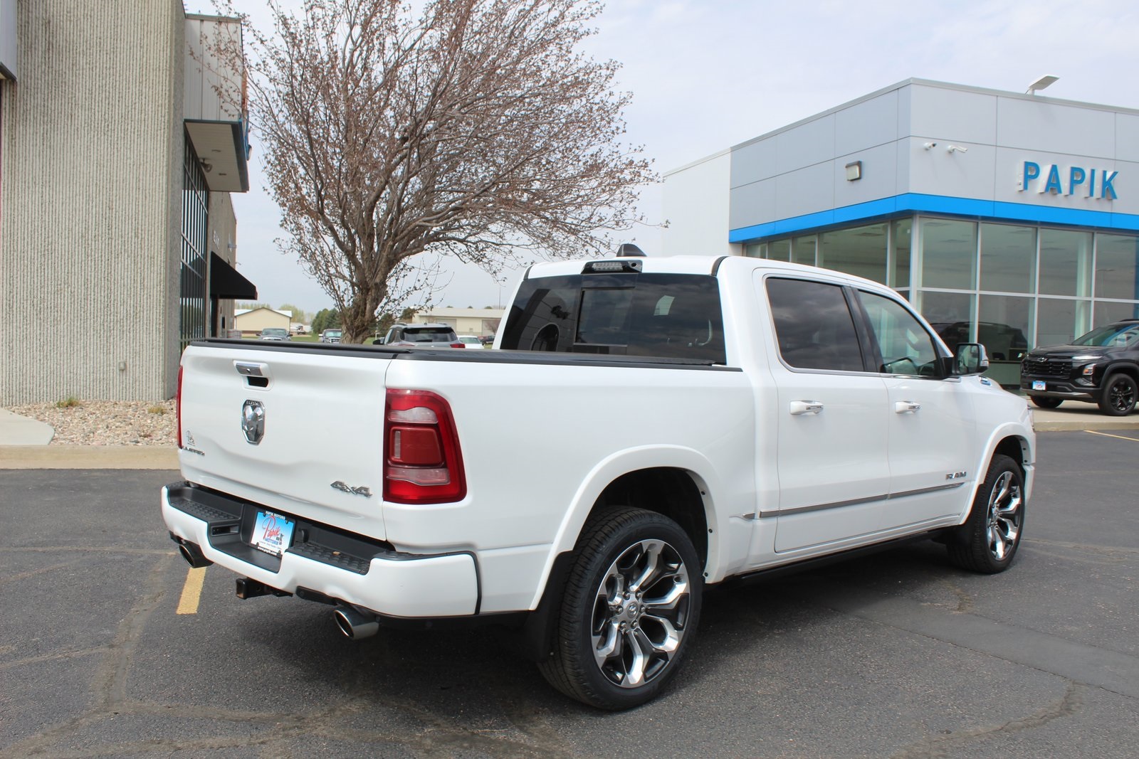Used 2021 RAM Ram 1500 Pickup Limited with VIN 1C6SRFHT0MN556728 for sale in Luverne, Minnesota