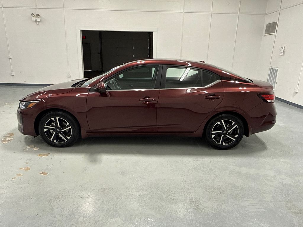2024 Nissan Sentra SV photo 4