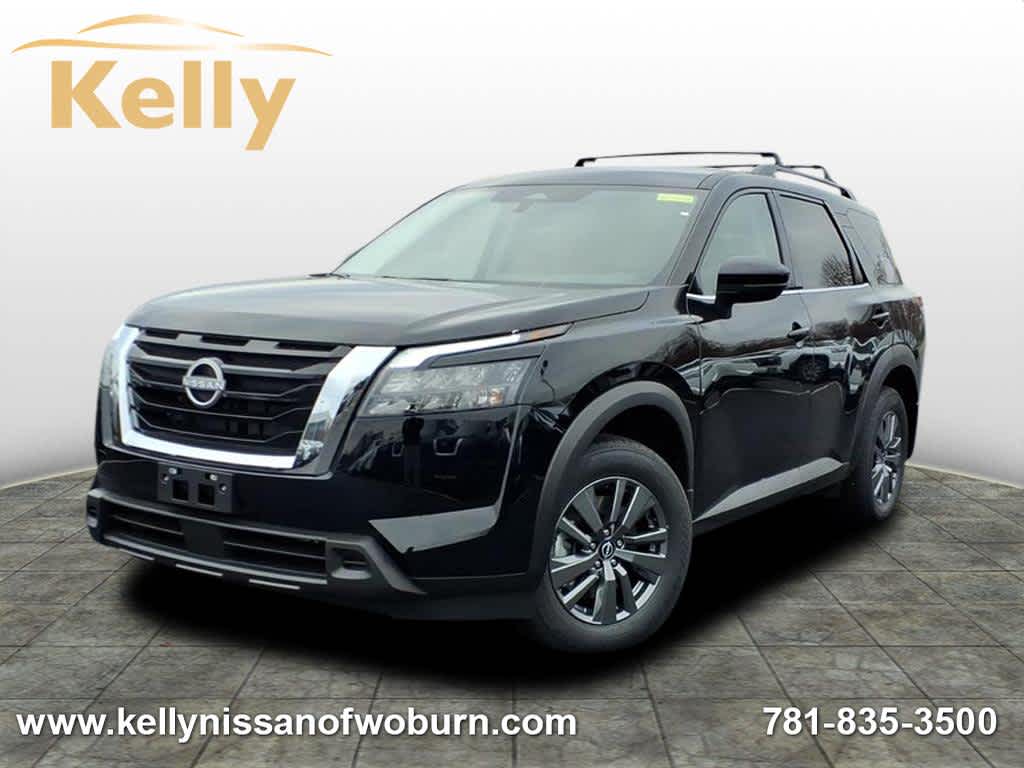 2025 Nissan Pathfinder SV's photo