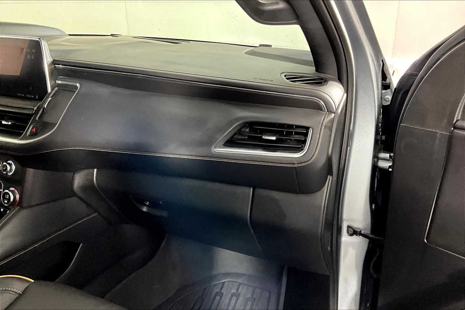 2024 Gmc Yukon XL AT4 photo 16