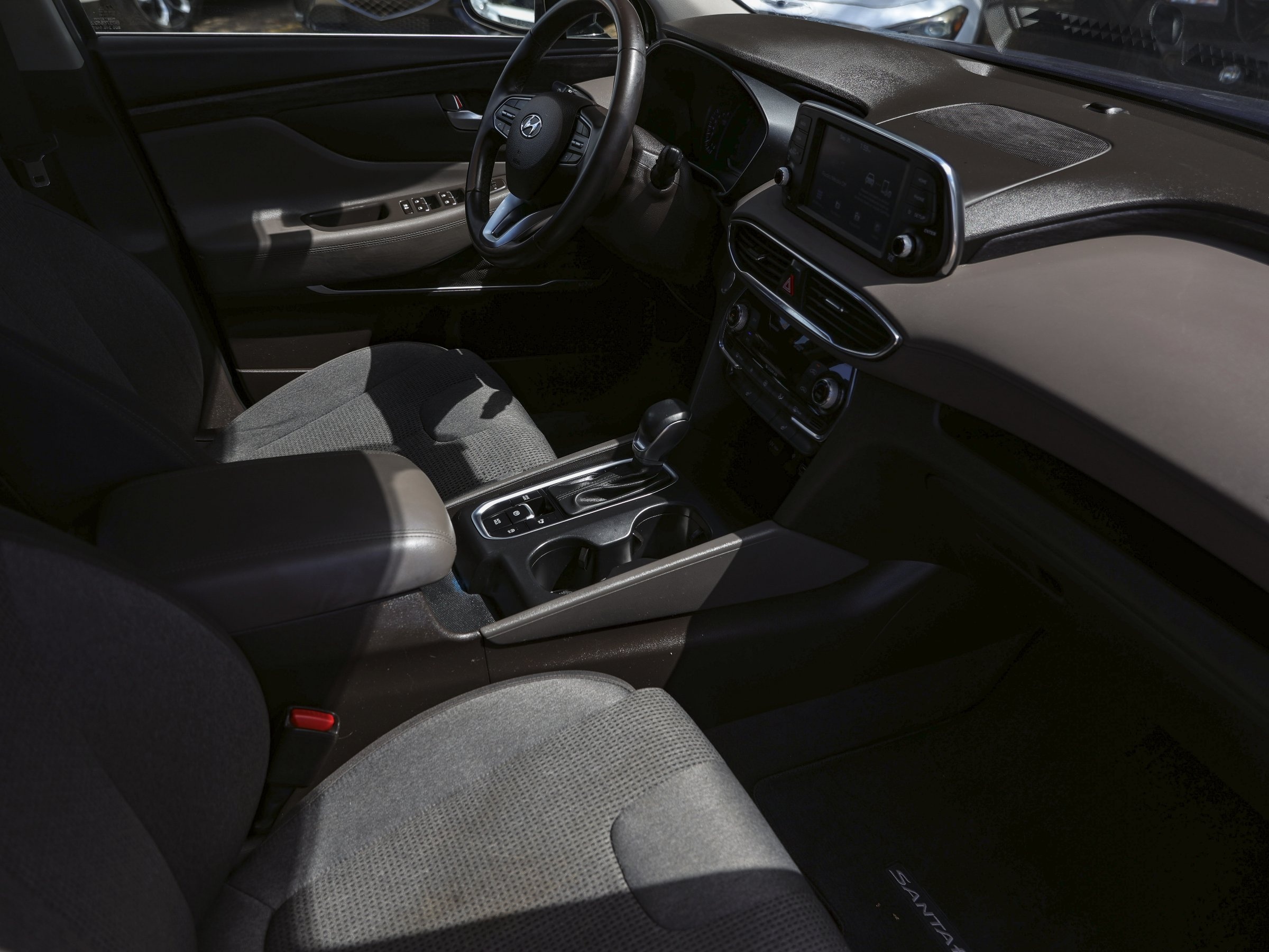 2020 Hyundai Santa Fe SEL photo 33