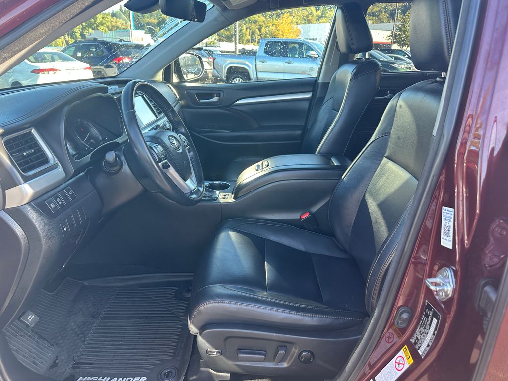 2018 Toyota Highlander XLE photo 8