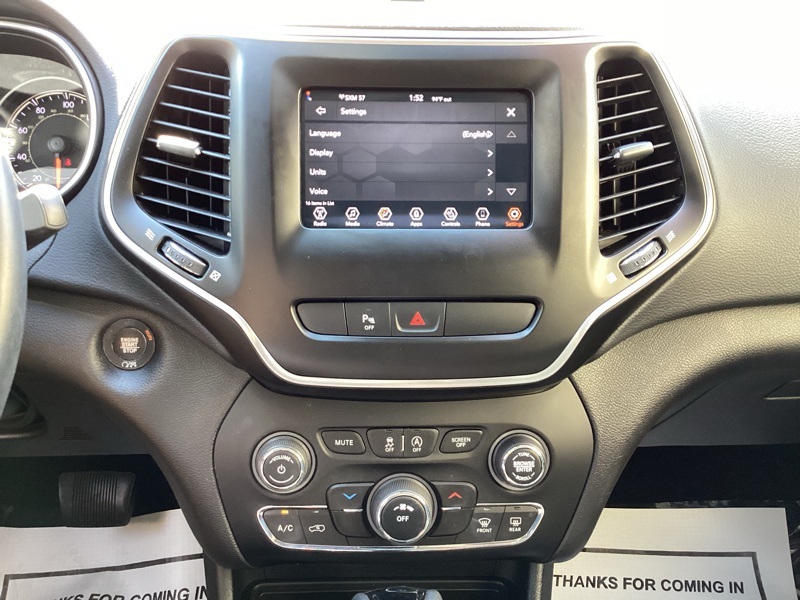 2020 Jeep Cherokee Altitude Sport photo 30