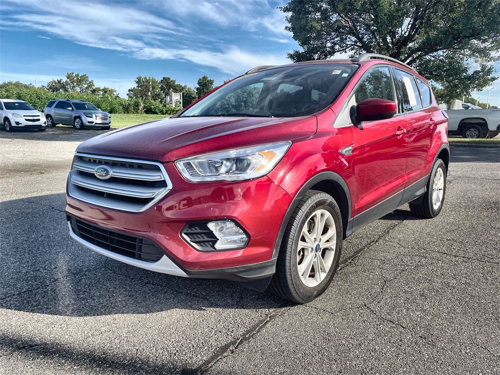 2019 Ford Escape SEL photo 4