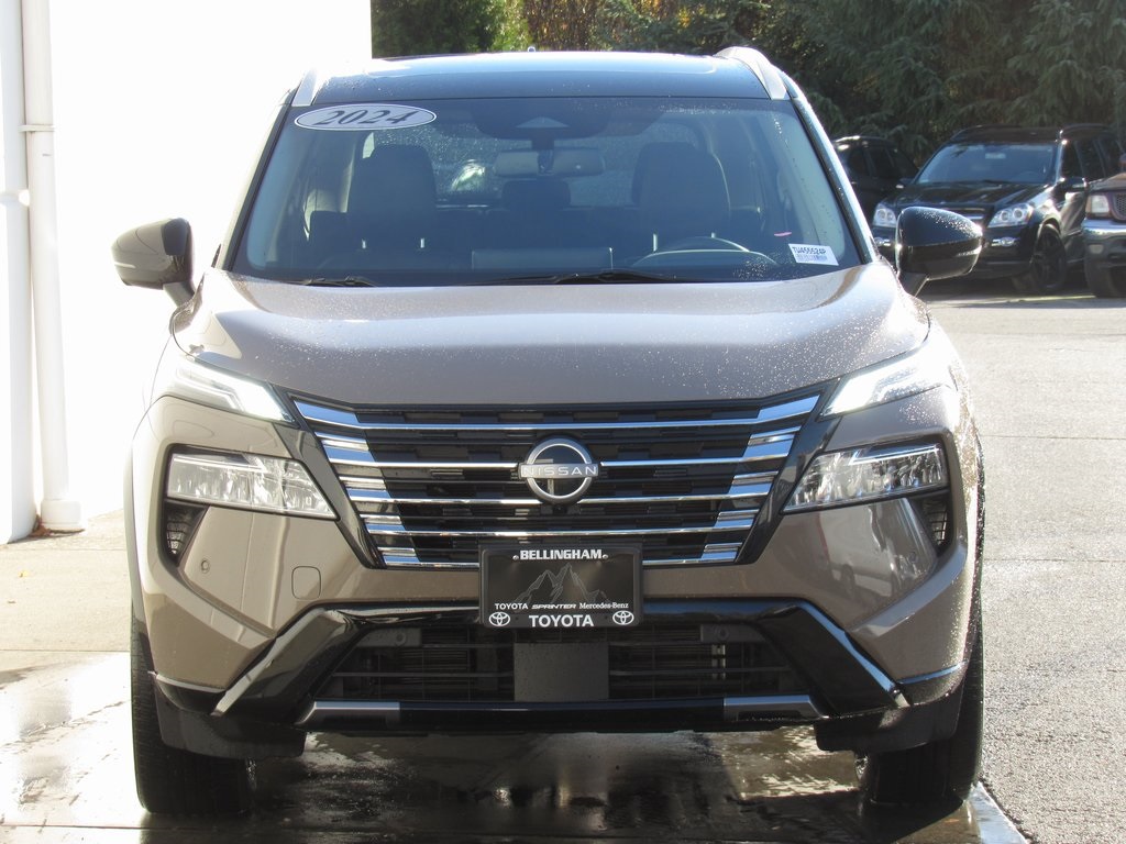 2024 Nissan Rogue Platinum photo 3