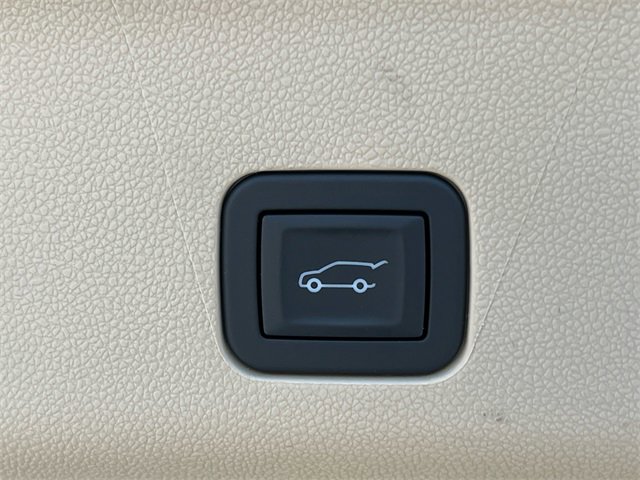 2024 Cadillac Escalade ESV Premium Luxury photo 19