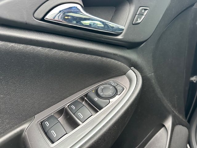 2023 Chevrolet Malibu 1LT photo 18