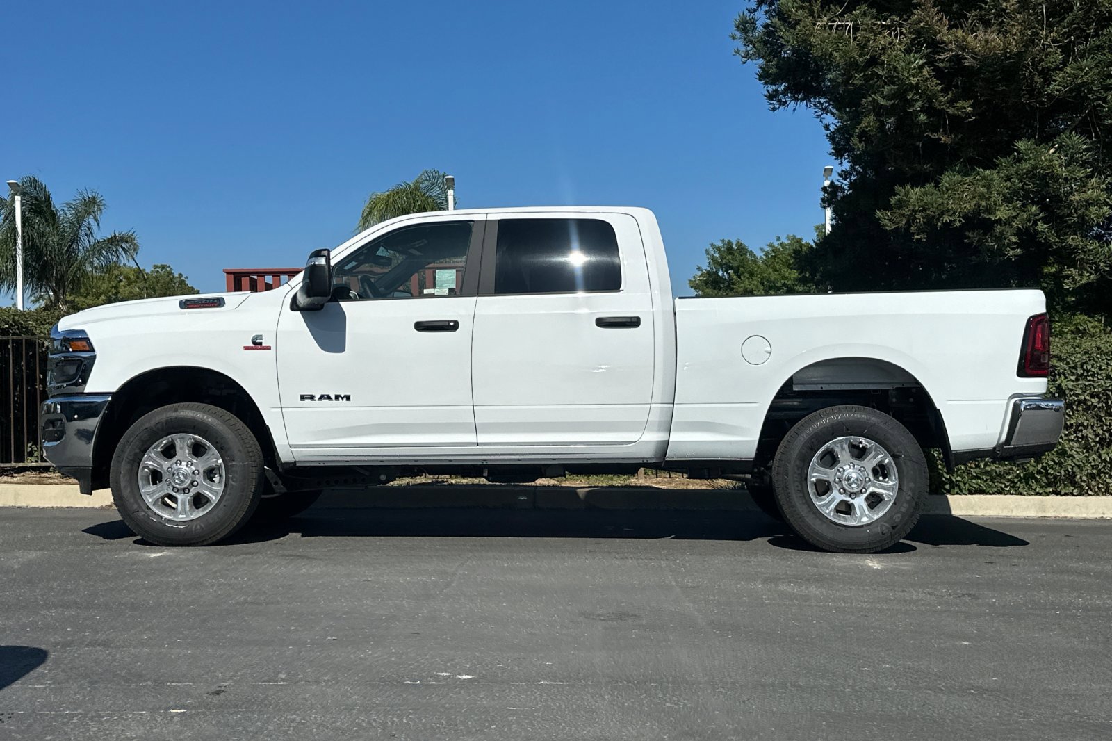 2025 Ram 2500 Big Horn photo 7