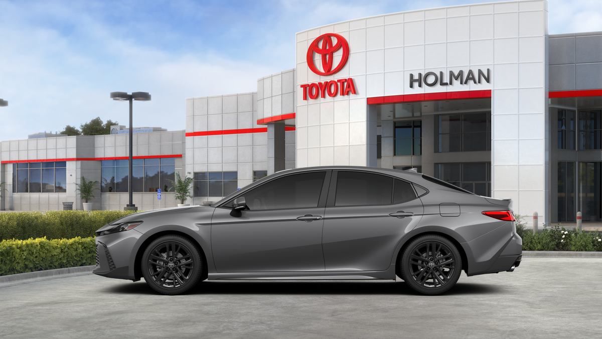 2025 Toyota Camry SE photo 3