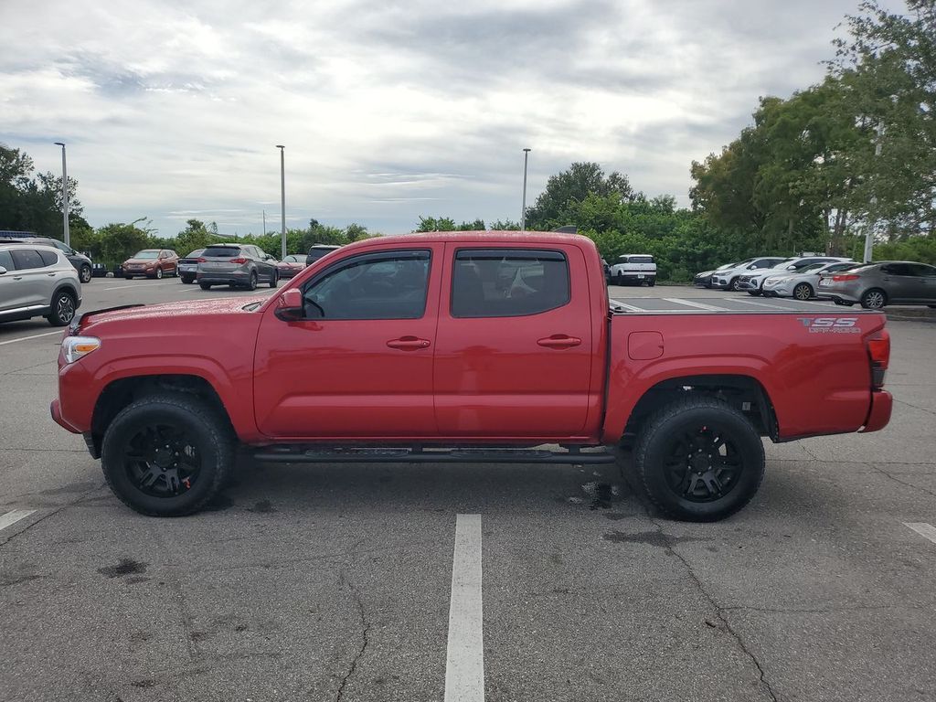 2022 Toyota Tacoma SR5 photo 14