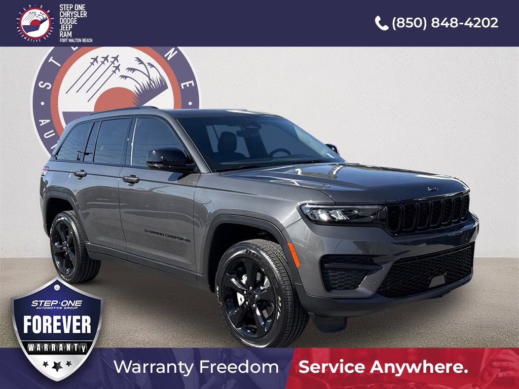 2025 Jeep Grand Cherokee Altitude's photo