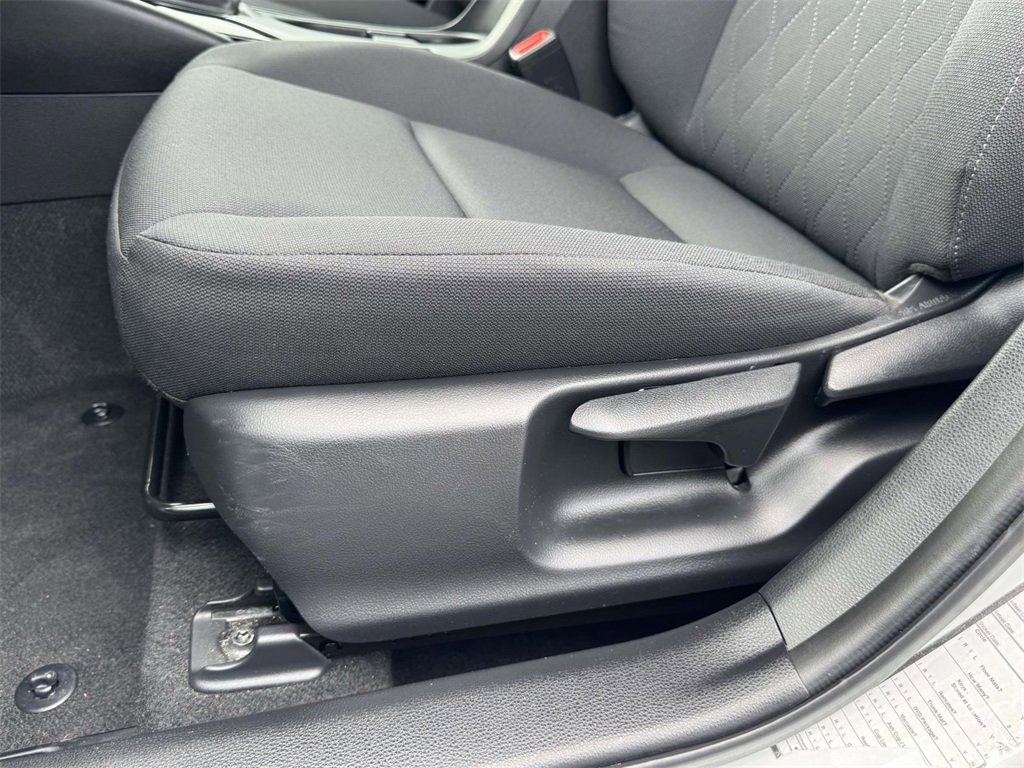 2024 Toyota Corolla LE photo 17