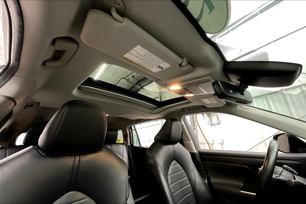 2022 Toyota Highlander Hybrid XLE photo 21