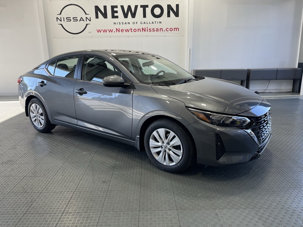 2025 Nissan Sentra S's photo