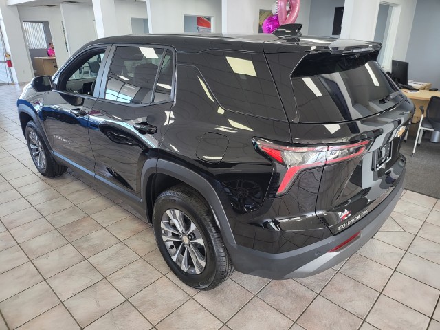 2026 Chevrolet Equinox LT photo 3