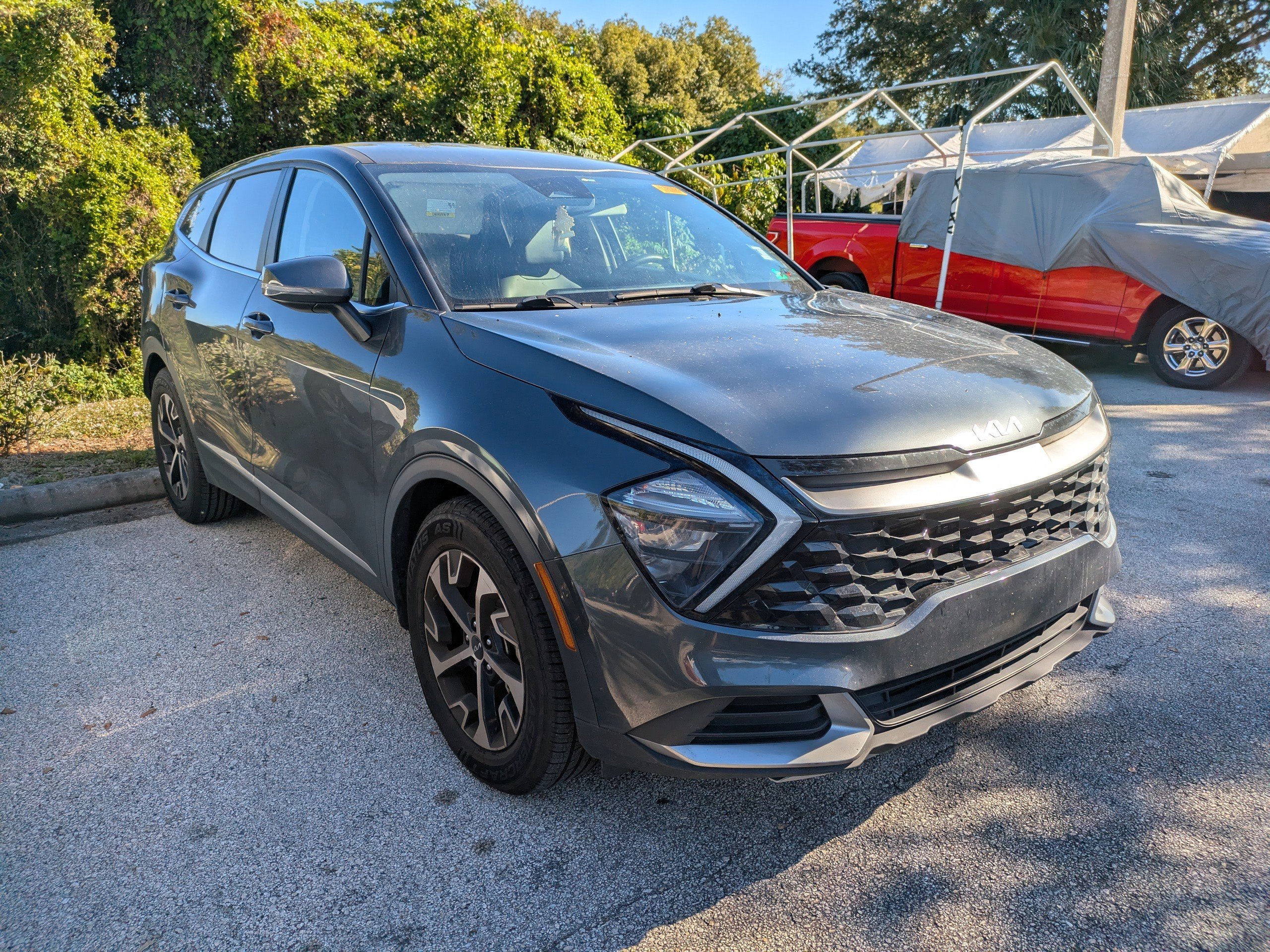 2023 Kia Sportage EX's photo